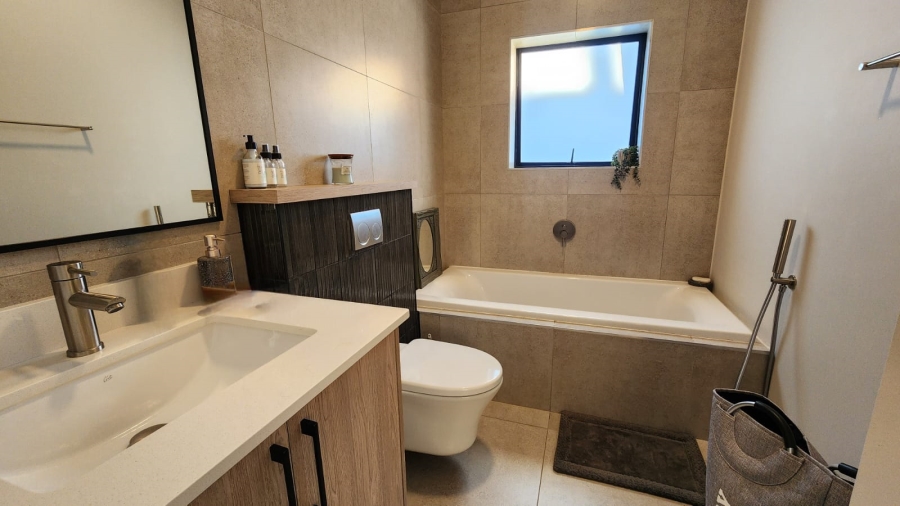 3 Bedroom Property for Sale in Glenwood Western Cape